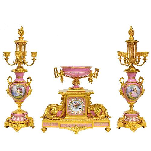 Каминный гарнитур - часы и парные канделябры на четыре свечи