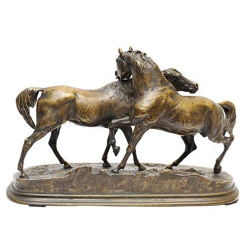Скульптурная композиция &quot;Играющие лошади Ташиани и Неджиб; Поцелуй&quot;