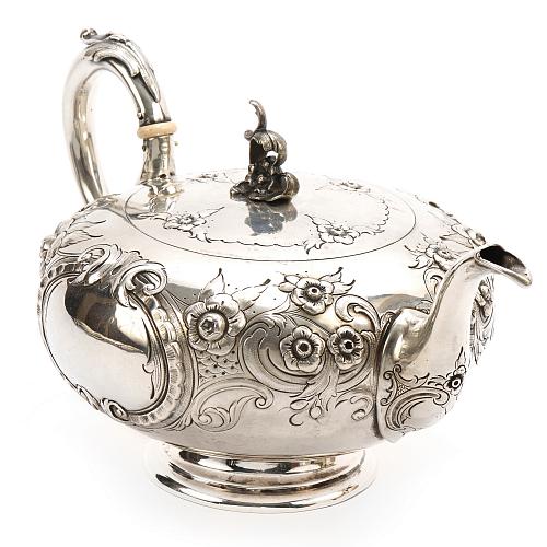 Сервиз чайно-кофейный. Фирма H. Steenaerts.