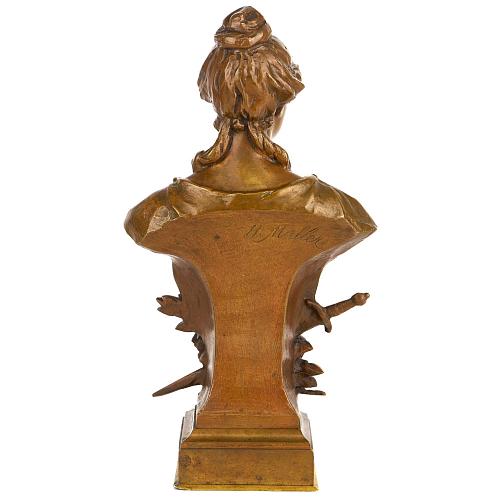 Скульптурный бюст «Фемида».