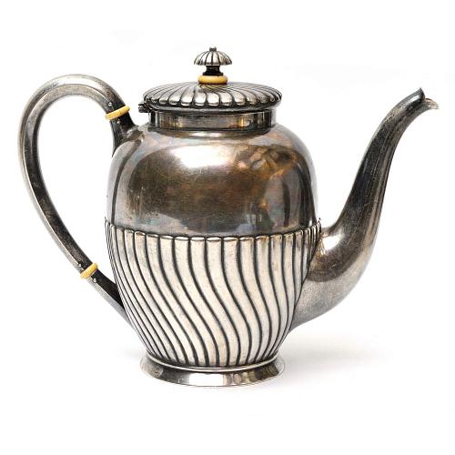 Чайник - Фаберже.