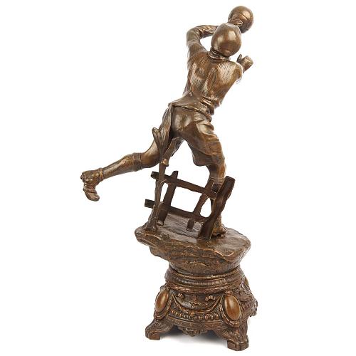 Скульптура «Вратарь». Гиймен.