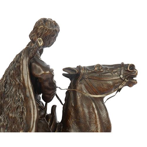 Скульптура «Линейный казак». Напс