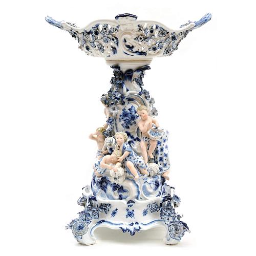 Декоративная ваза "Времена года" на подставке. Мейссен