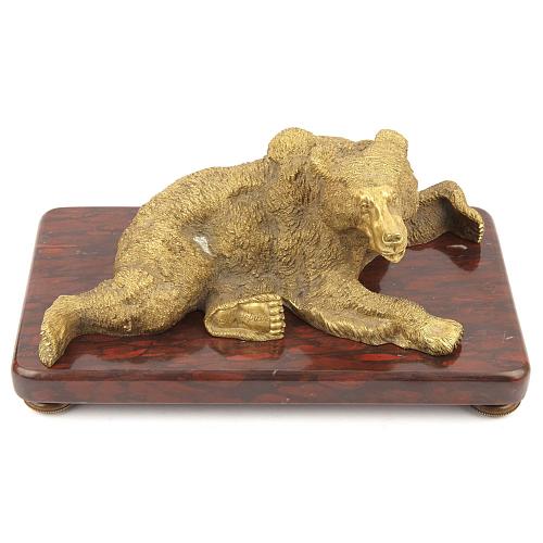 Скульптура «Лежащая медведица». Либерих.