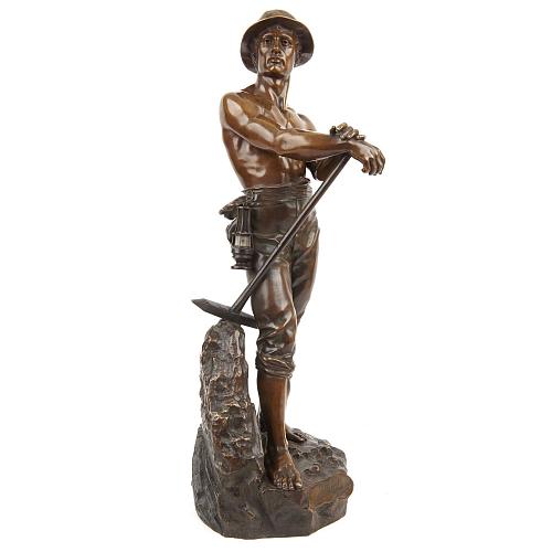 Скульптура «Рудокоп». Шарль Леви.