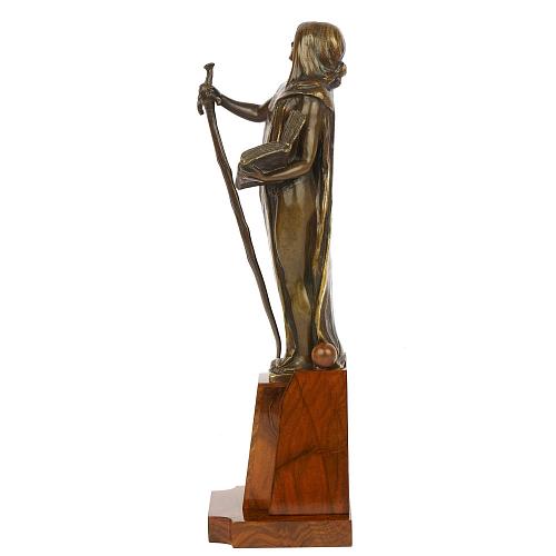 Скульптура «Фемида ( Юстиция )