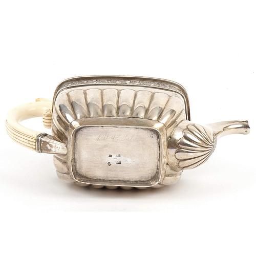 Чайник "Желуди" в стиле ампир